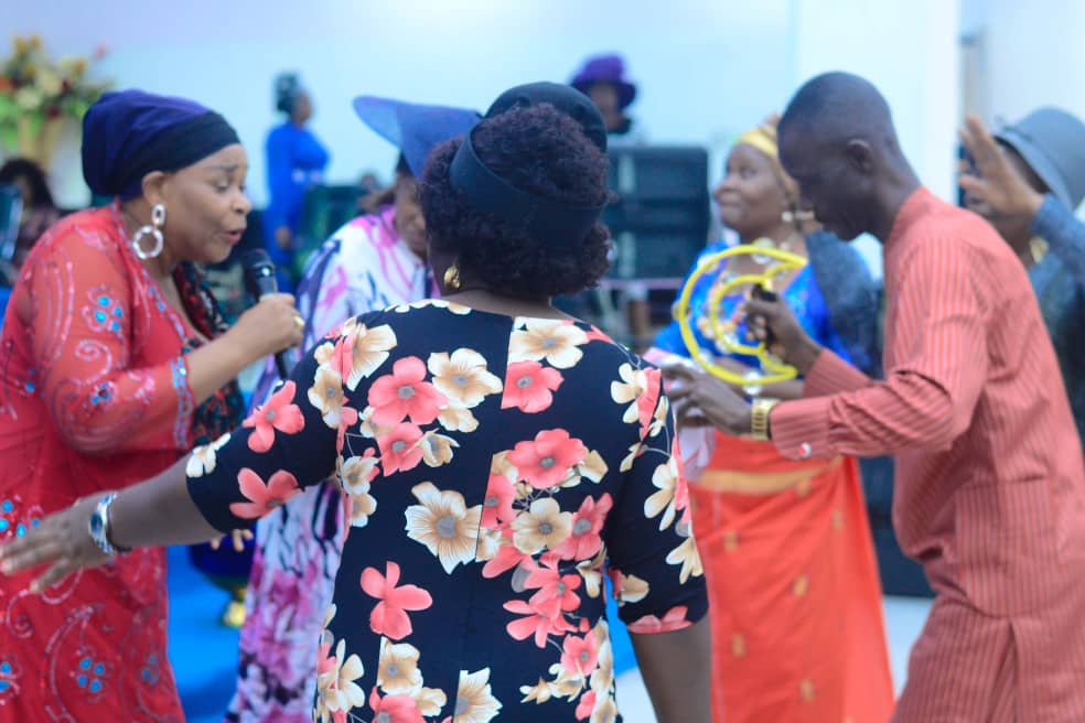 Presenting Gbere Bari (Great God) at RCCG Throne Link Parish GRA Port Harcourt.